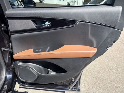 Certified 2023 Lincoln Nautilus Reserve w/ Monochromatic Package image 16