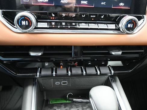 New 2026 GMC Canyon AT4 image 17