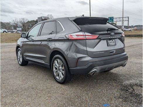 Used 2022 Ford Edge Titanium image 5