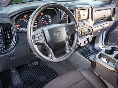 Used 2023 Chevrolet Silverado 1500 Custom Trail Boss w/ LPO, Dark Essentials Package image 17