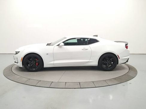 Used 2021 Chevrolet Camaro LT w/ Technology Package RWD image 5