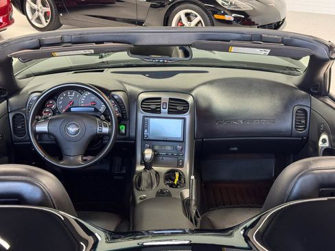 Used 2007 Chevrolet Corvette Convertible w/ Preferred Equipment Group RWD image 47