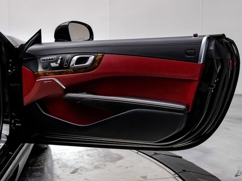 Used 2017 Mercedes-Benz SL 550 image 84