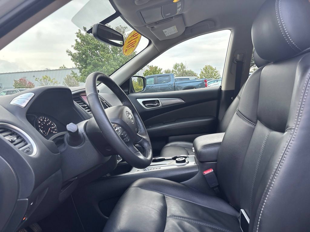 Used 2019 Nissan Pathfinder SL AWD/4WD image 10