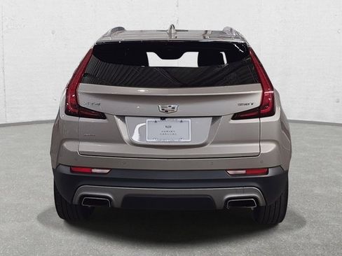 Used 2022 Cadillac XT4 Premium Luxury w/ Technology Package image 6