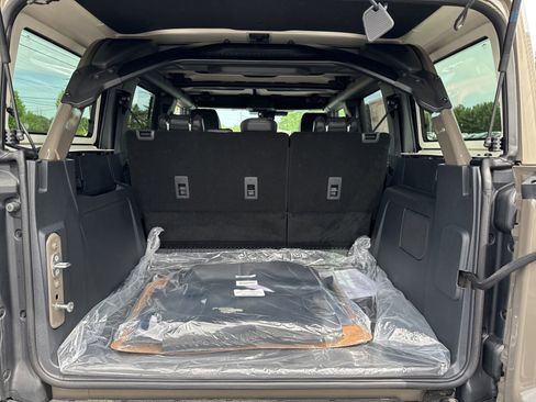 New 2026 Ford Bronco Raptor w/ Interior Carbon Fiber Pack AWD/4WD image 48