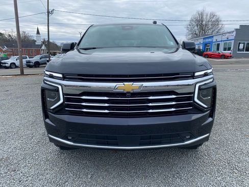 New 2026 Chevrolet Suburban LT w/ Comfort Package image 8