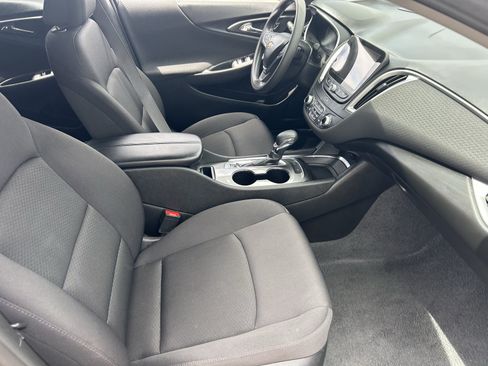 Certified 2024 Chevrolet Malibu LT FWD image 11