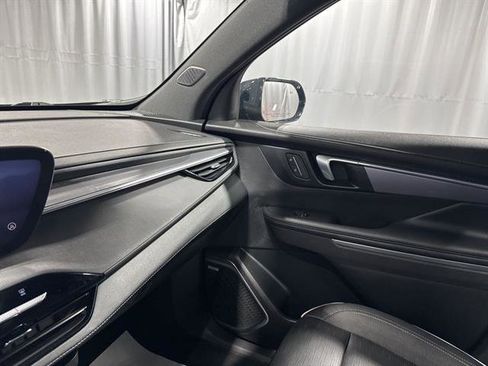 Certified 2025 Buick Enclave Sport Touring w/ Power Package image 16