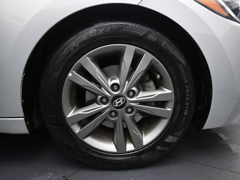 Used 2018 Hyundai Elantra SEL image 30