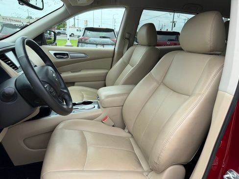 Used 2020 Nissan Pathfinder SL FWD image 9