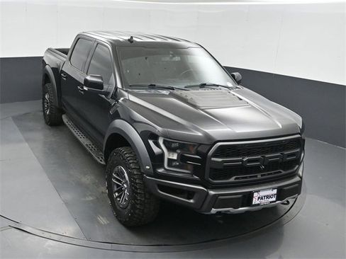 Used 2019 Ford F150 Raptor w/ Equipment Group 802A Luxury image 37