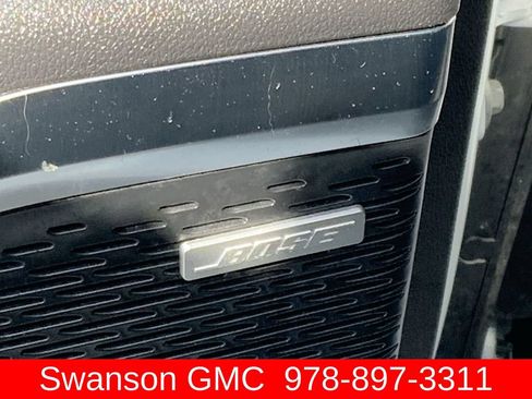 Certified 2025 GMC Acadia Elevation AWD/4WD image 23
