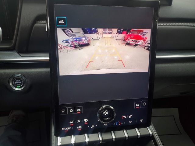 Used 2025 GMC Terrain Elevation AWD/4WD image 15