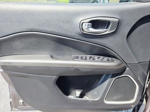 Used 2021 Jeep Compass Latitude w/ Convenience Group image 30