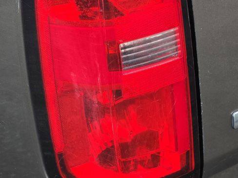 Used 2016 Chevrolet Colorado LT w/ LT Convenience Package image 45