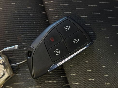 Used 2025 Chevrolet Equinox LT image 22