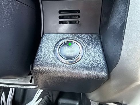 Used 2015 Ford F150 Lariat w/ Equipment Group 502A Luxury image 32