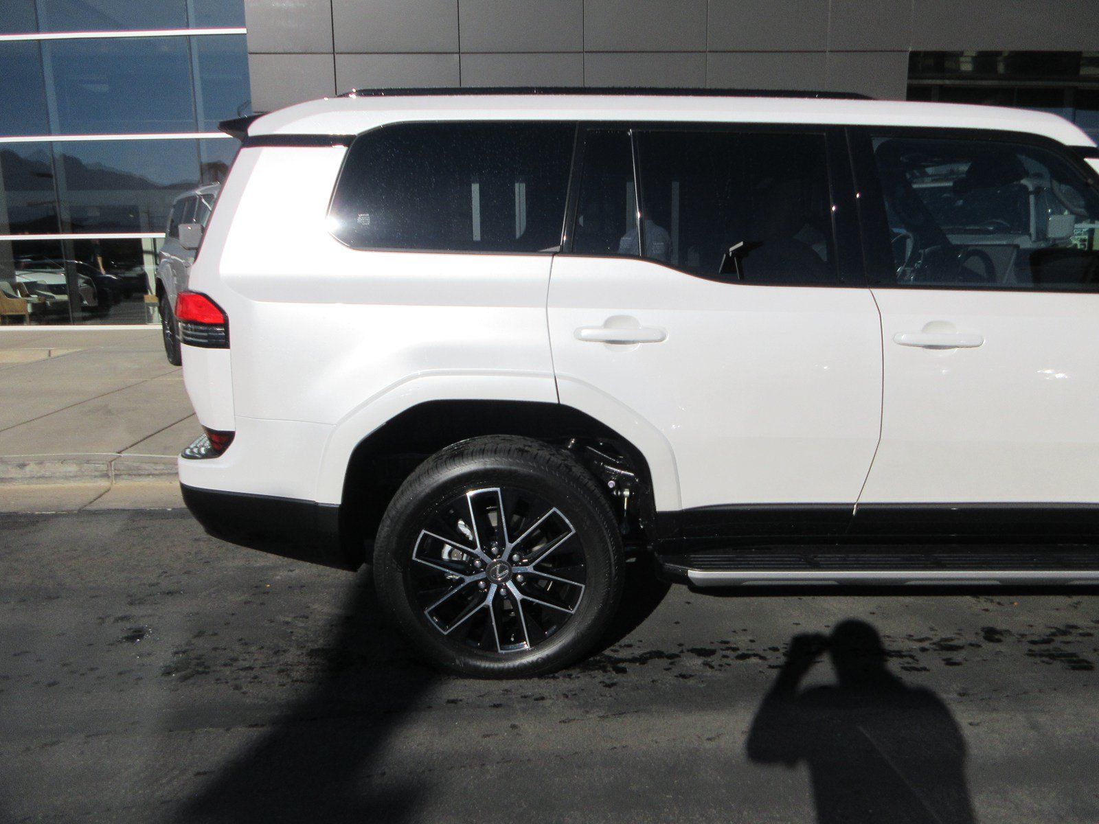 Used 2026 Lexus GX 550 w/ Accessory Package (Z1) AWD/4WD image 10