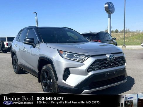 Used 2021 Toyota RAV4 XSE image 1