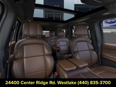 New 2026 Lincoln Navigator Reserve AWD/4WD image 10