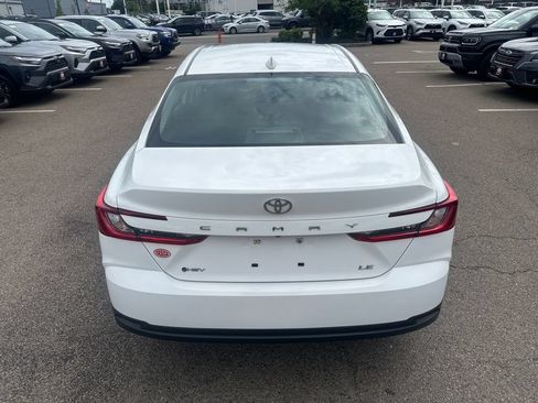 Used 2025 Toyota Camry LE FWD image 6