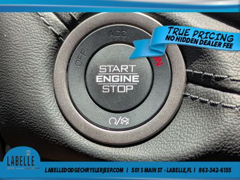 Used 2024 Dodge Durango SXT AWD/4WD image 24