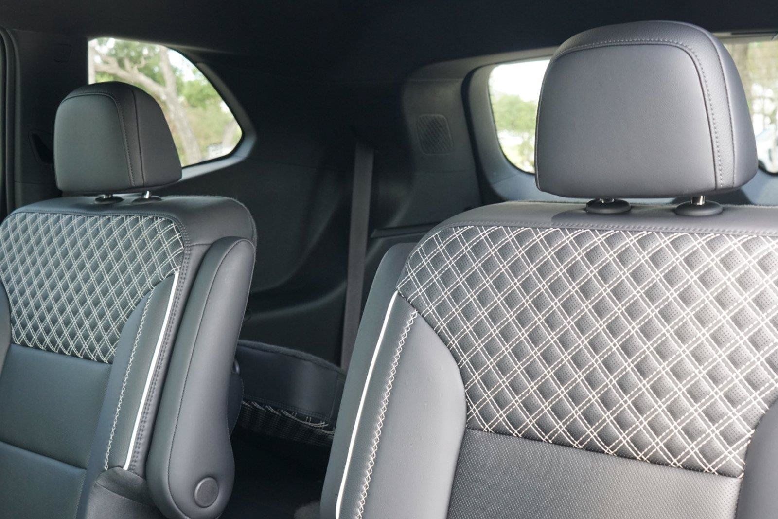 Used 2025 GMC Acadia Denali w/ LPO, Floor Liner Package FWD image 23