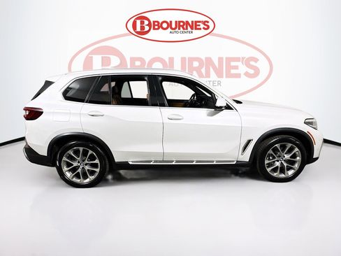 Used 2021 BMW X5 xDrive40i w/ Premium Package image 12