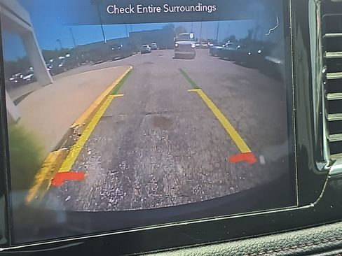 Used 2020 Chrysler Pacifica Limited FWD image 19