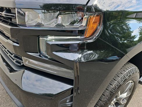 Used 2022 Chevrolet Silverado 1500 RST AWD/4WD image 11