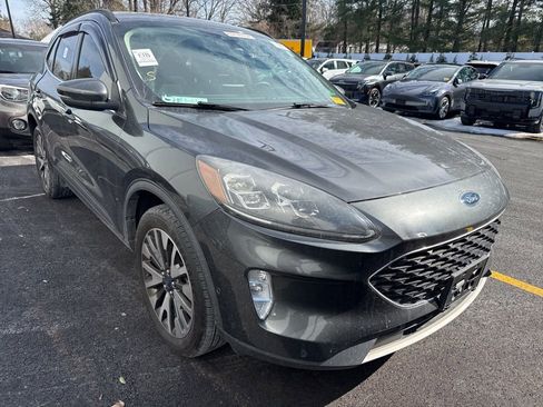 Used 2020 Ford Escape Titanium image 1