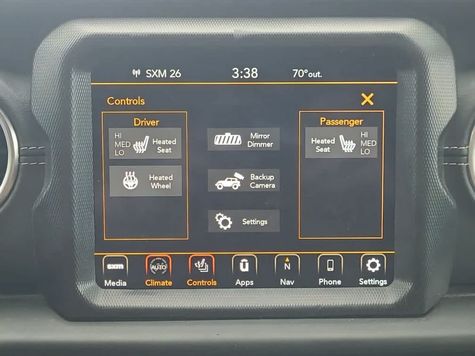 Used 2023 Jeep Wrangler Unlimited Sahara w/ Cold Weather Group AWD/4WD image 19