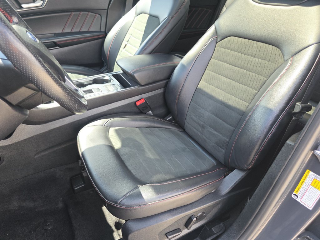 Used 2021 Ford Edge ST-Line AWD/4WD image 17