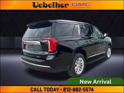 Used 2021 GMC Yukon SLT w/ SLT Luxury Plus Package image 3