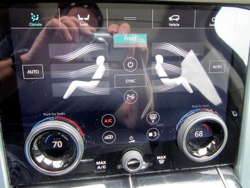 Used 2019 Land Rover Range Rover Supercharged image 18