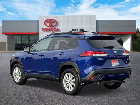 Certified 2023 Toyota Corolla Cross LE image 4