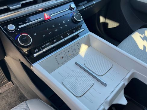 Used 2025 Hyundai Santa Fe SEL image 40