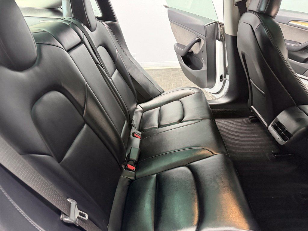 Used 2022 Tesla Model 3 RWD image 41