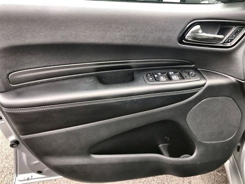 Used 2022 Dodge Durango GT image 13