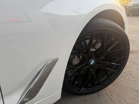 Used 2020 BMW 530i w/ M Sport Package RWD image 42