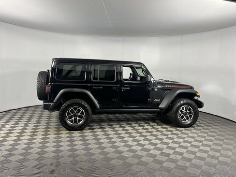 Certified 2025 Jeep Wrangler Unlimited Rubicon image 5