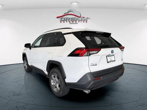 Used 2024 Toyota RAV4 XLE AWD/4WD image 6