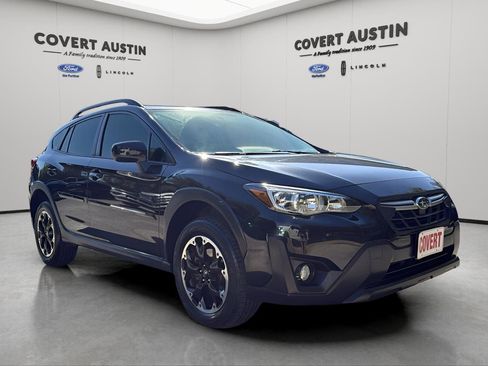 Used 2021 Subaru Crosstrek 2.0i Premium w/ Moonroof Package image 7