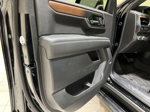 New 2026 GMC Yukon Denali w/ LPO, Floor Liner Package AWD/4WD image 21