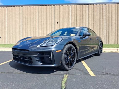 Used 2025 Porsche Panamera 4 AWD/4WD image 3