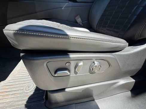 Used 2023 Cadillac Escalade Sport Platinum w/ LPO, ONYX Package AWD/4WD image 25