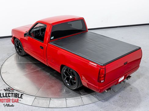Used 1988 Chevrolet Silverado 1500 2WD Regular Cab image 32