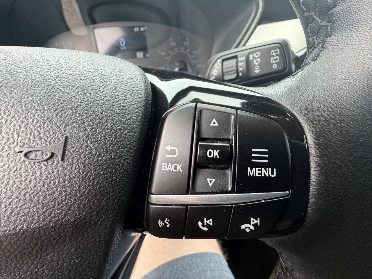 Used 2022 Ford Escape SEL w/ Equipment Group 302A AWD/4WD image 23