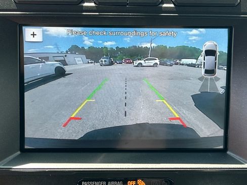 Used 2018 Ford Expedition XLT w/ Equipment Group 202A RWD image 24